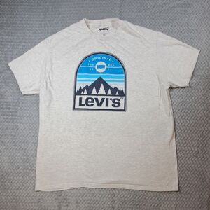 Levi's Men's White Graphic T-Shirt